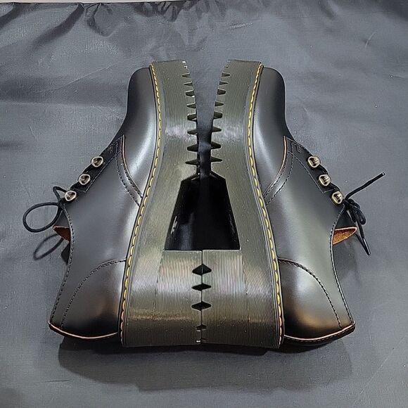 BRAND NEW DR MARTENS LEONA LOW BLACK VINTAGE SMOOTH HEELED SHOES - Picture 11 of 16